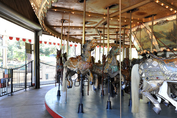 GriffithParkCarousel029