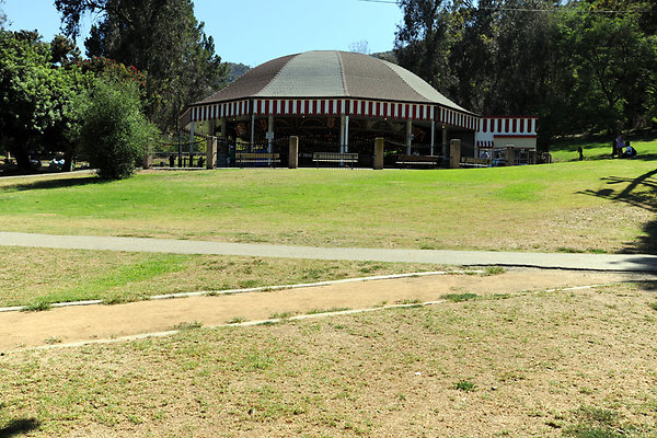 GriffithParkCarousel015