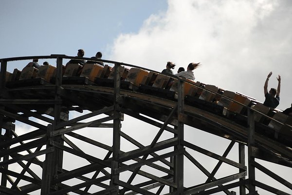 KnotsBerryGhostRiderCoaster47