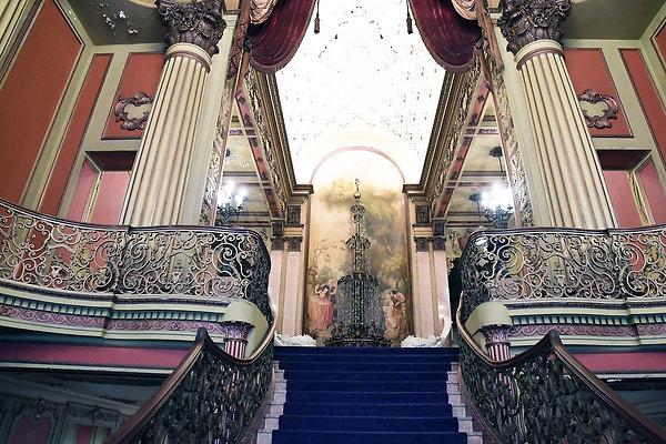 LaTheatrejpg0010
