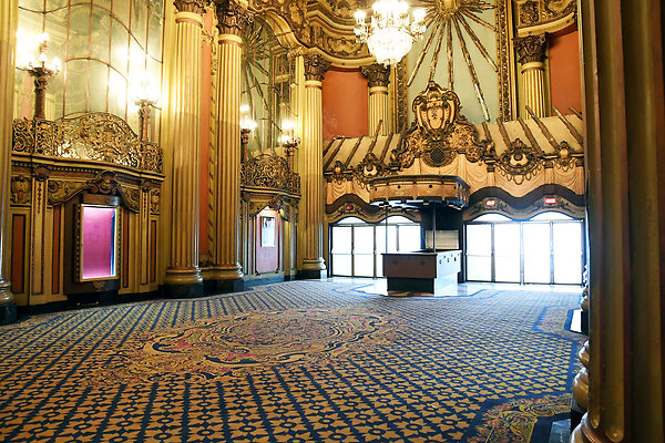 LaTheatrejpg0016