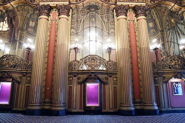LaTheatrejpg0018