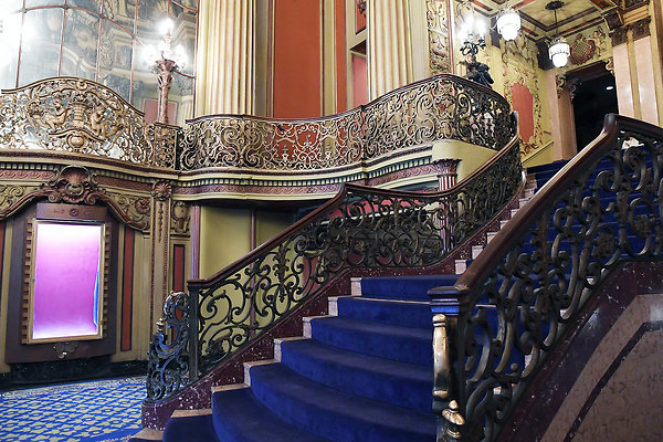 LaTheatrejpg0011
