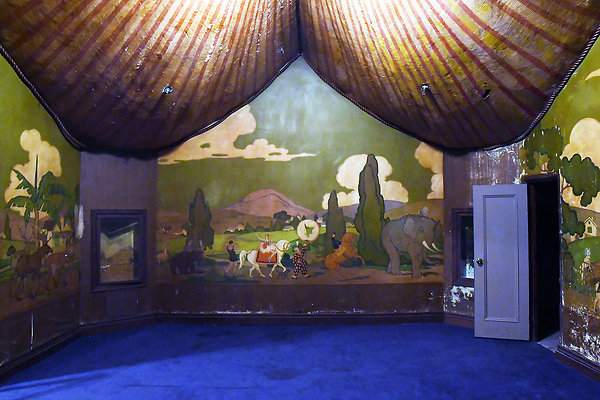 LaTheatrejpg0060
