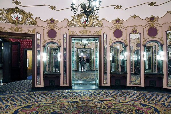 LaTheatrejpg0048