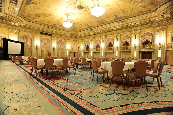 BiltmoreHotelCrystalRm21