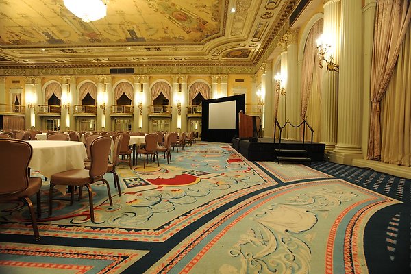 BiltmoreHotelCrystalRm12
