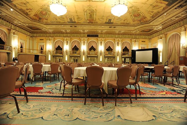 BiltmoreHotelCrystalRm10