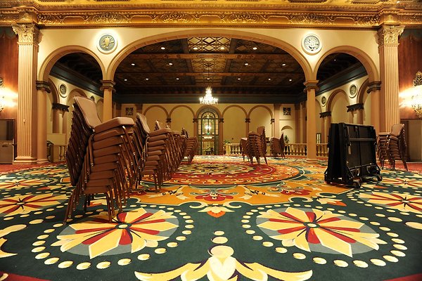 BiltmoreHotelGoldRm11