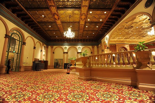 BiltmoreHotelGoldRm07