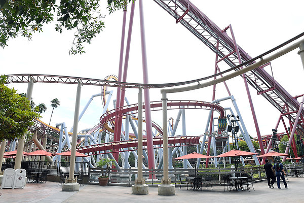KnottsBerryFarmHerojpg0185